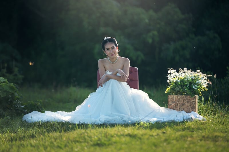 Lace wedding dress